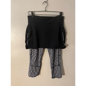 Athleta Aurora Contender 2-in-1 Skirted Cropped Leggings Size M